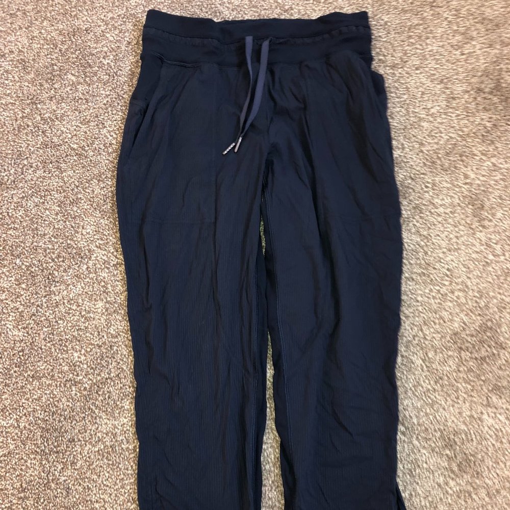 Lululemon Dance Studio Joggers Size 4 Shade True Navy